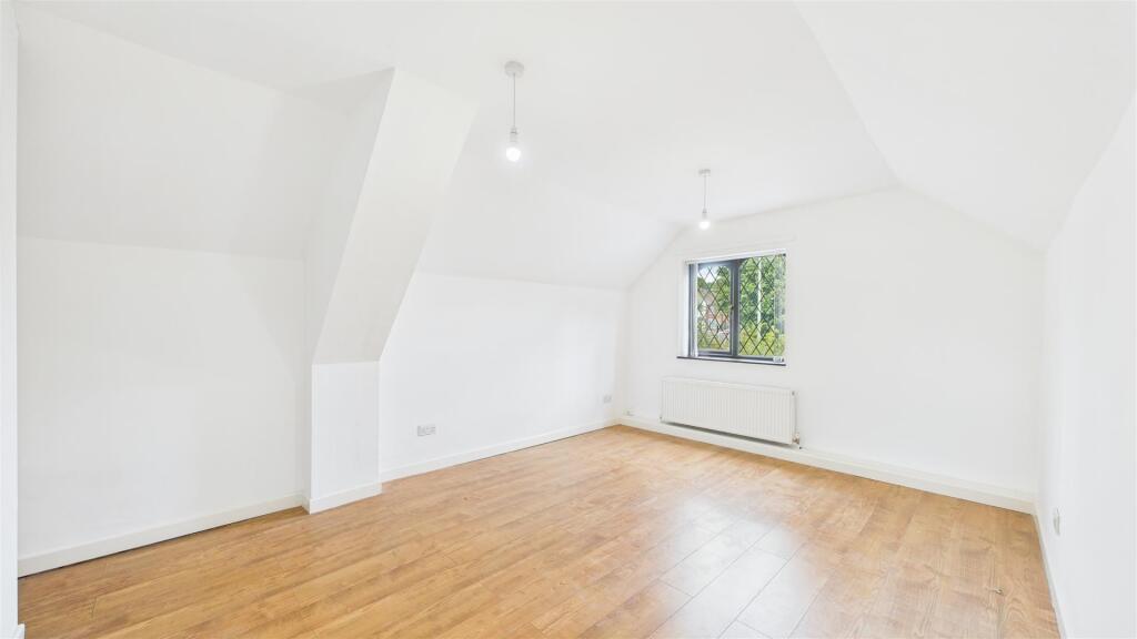 Additional image 7 of 1 Bradleys Close