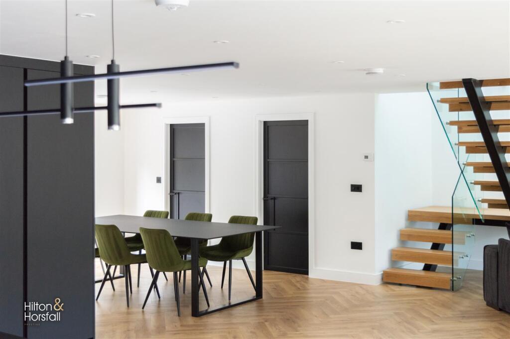 Additional image 3 of Olde Back Lane, Burnley