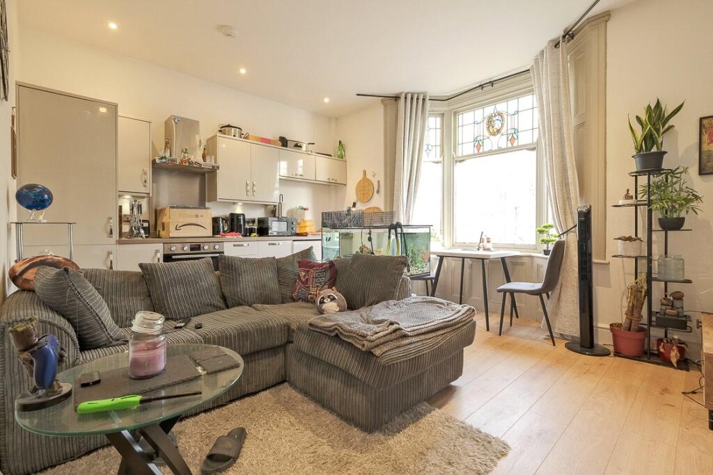 Additional image 7 of Bank Buildings, Barnoldswick, Lancashire, BB18