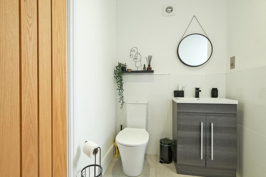 Additional image 11 of Bank Buildings, Barnoldswick, Lancashire, BB18