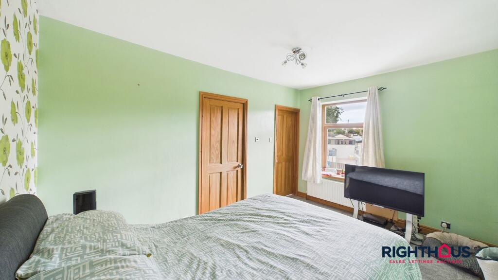 Additional image 6 of Huddersfield Road, Wyke, BD12