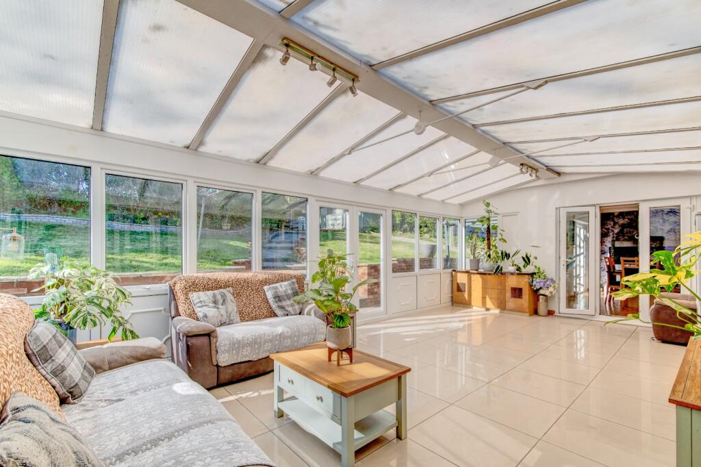 Additional image 7 of Mayfields, Southcrest, Redditch, Worcestershire, B98