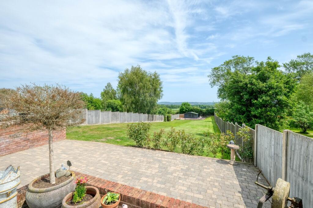 Additional image 38 of Evesham Road, Astwood Bank, B96