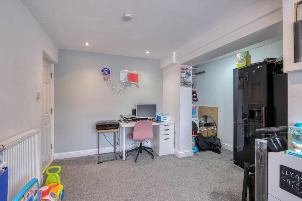 Additional image 10 of Burns Close, Redditch, B97