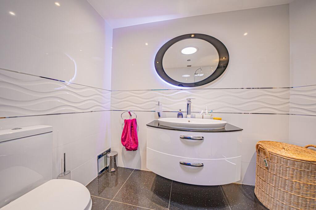 Additional image 31 of Hartington Close, Dorridge, B93