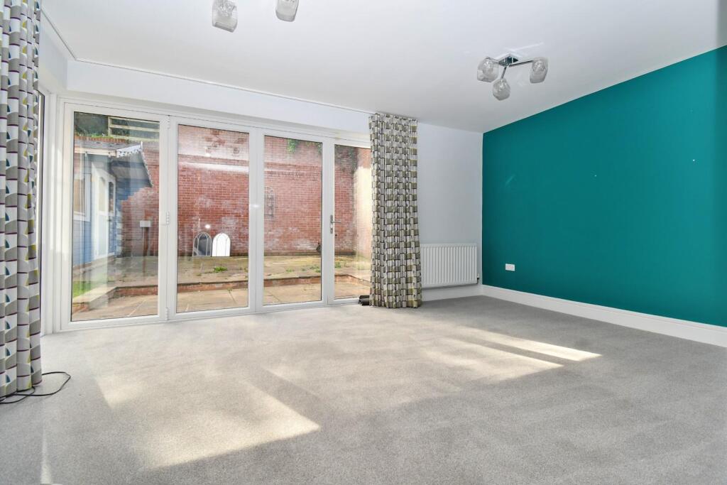 Additional image 3 of Providence Avenue, Bradford