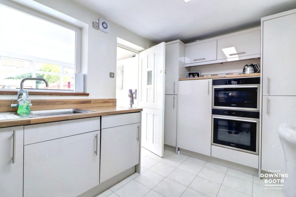 Additional image 8 of Compton Drive, Streetly, Sutton Coldfield