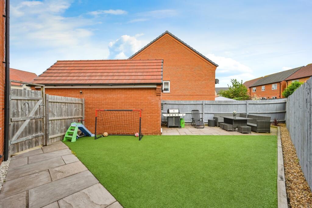 Additional image 4 of Lillingstone Avenue, Tamworth, Staffordshire, B79