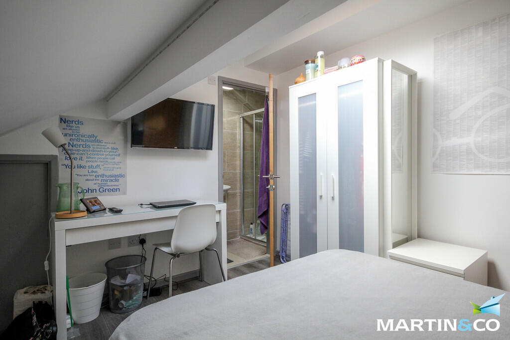 Additional image 3 of Park Road, Bearwood, B67