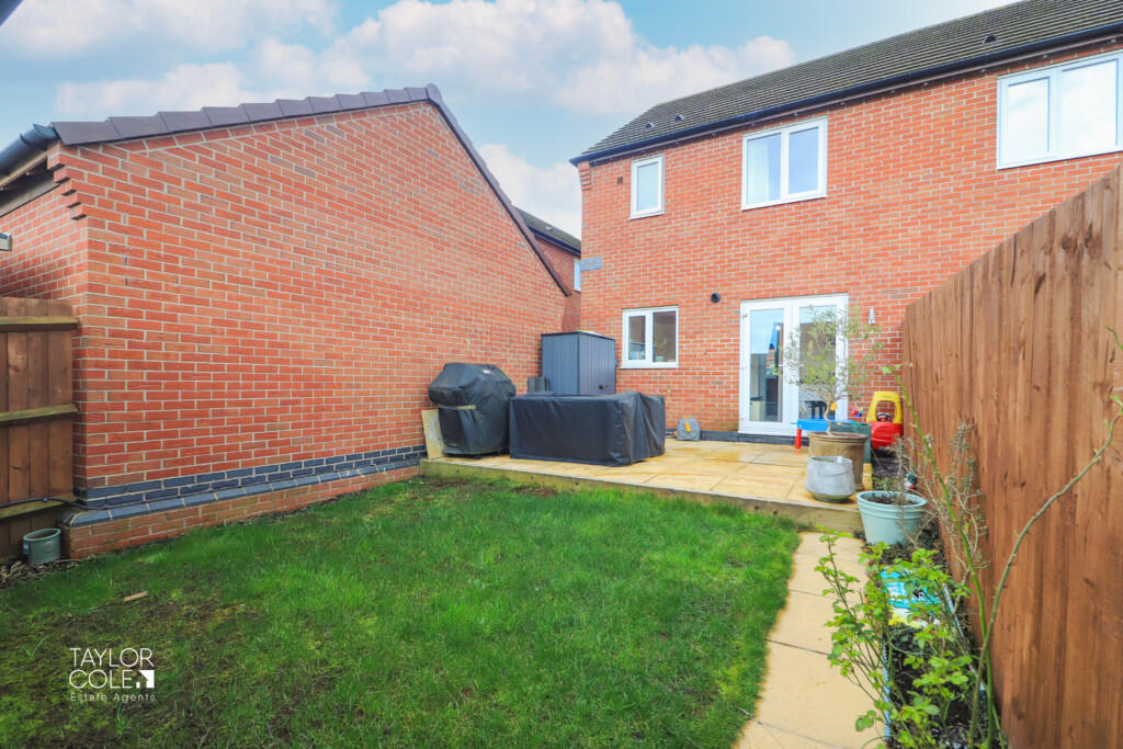 Additional image 22 of Meadow Way, Barley Fields