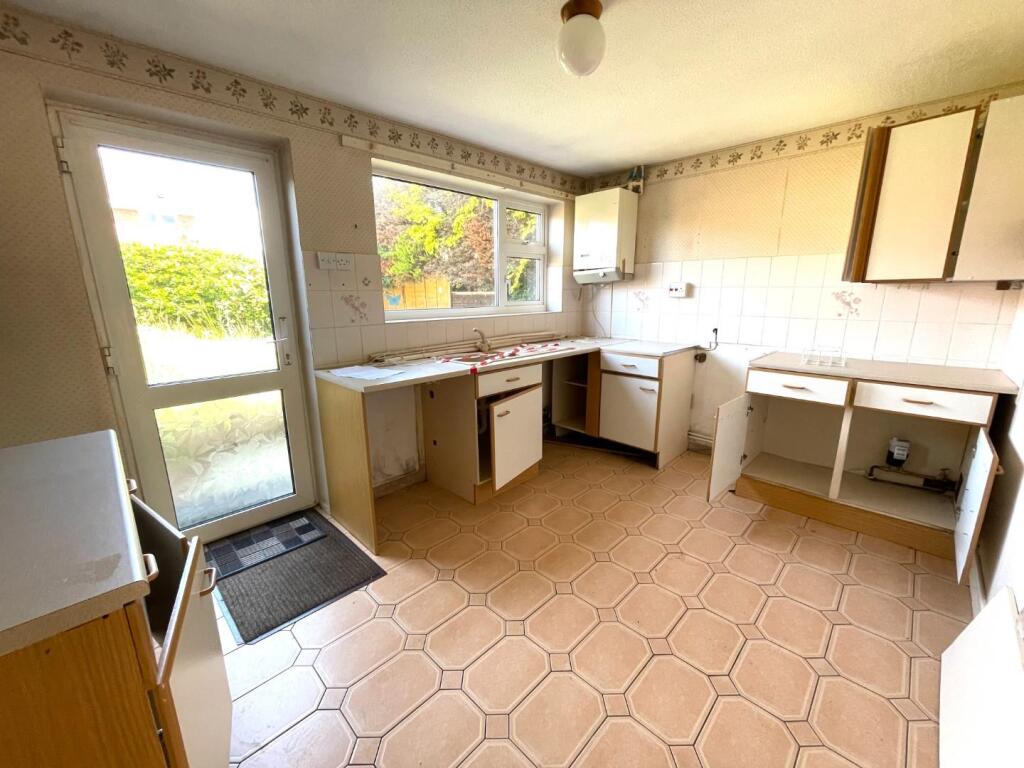 Additional image 15 of Pine Close, Street