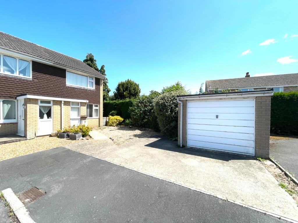 Additional image 12 of Pine Close, Street