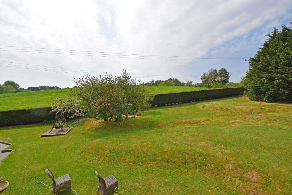 Additional image 41 of 159 Kidderminster Road, Dodford, Bromsgrove, Worcestershire, B61 9AE