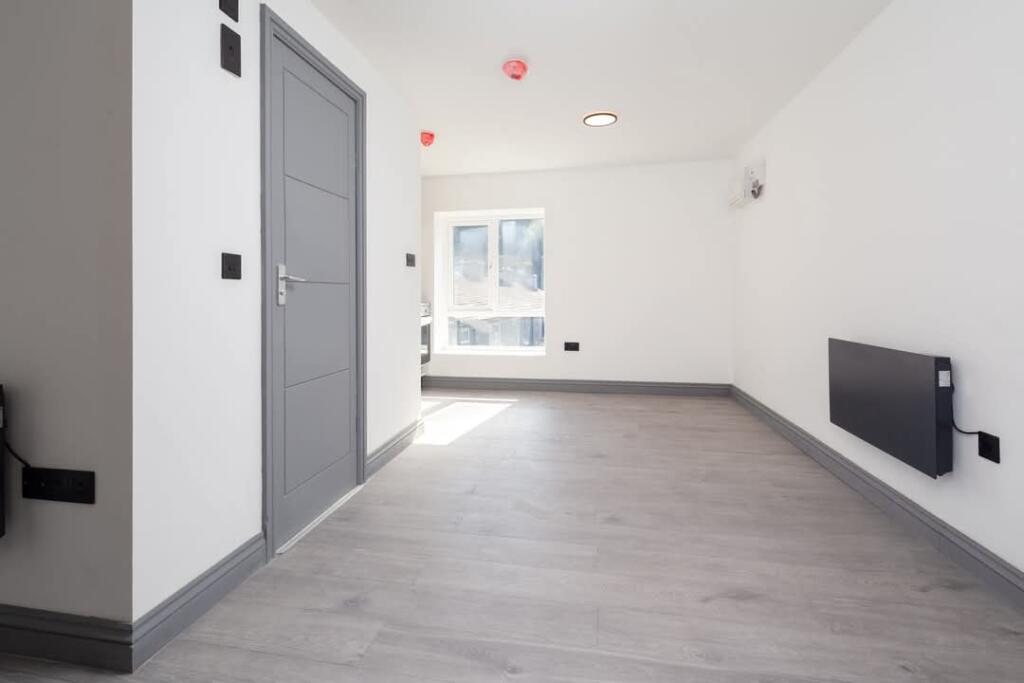 Additional image 14 of Bacup Road, Waterfoot, BB4 - Mixed Use Property Yeilding Over 11%