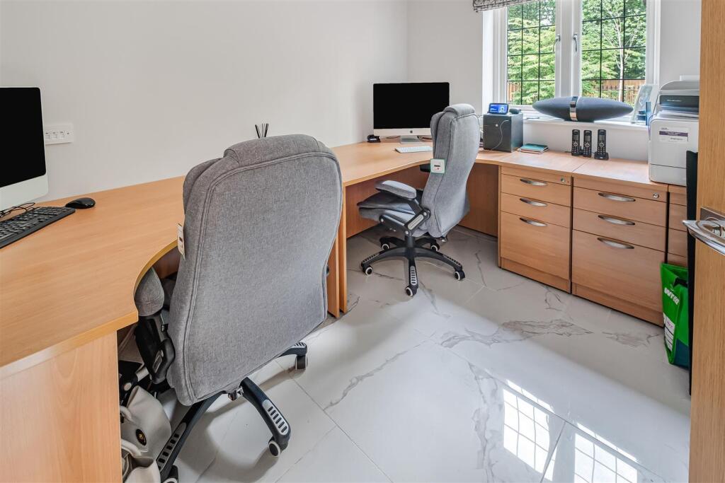 Additional image 20 of Hartopp Road, Four Oaks Park