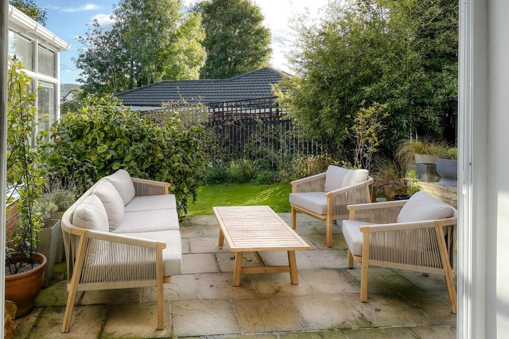 Additional image 24 of Hawthorn Crescent, Baildon,