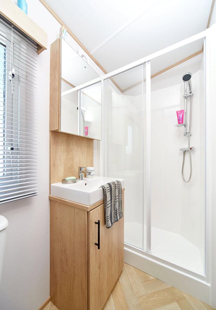 Additional image 7 of Glen Road, Baildon, Shipley, West Yorkshire, BD17