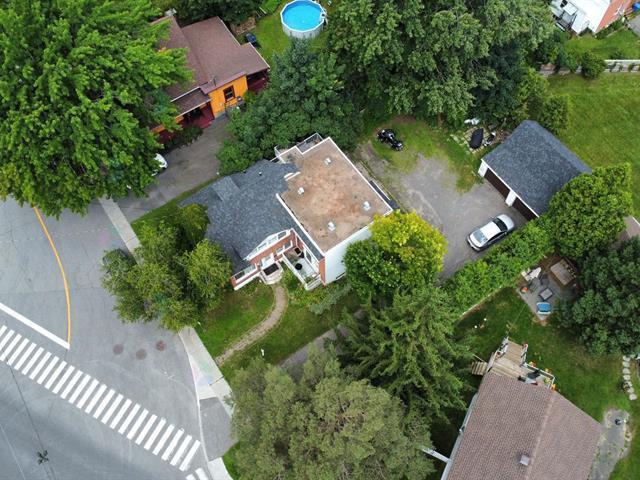 2-6A Rue St-Stanislas|Sainte-Thérèse, Quebec J7E3M7