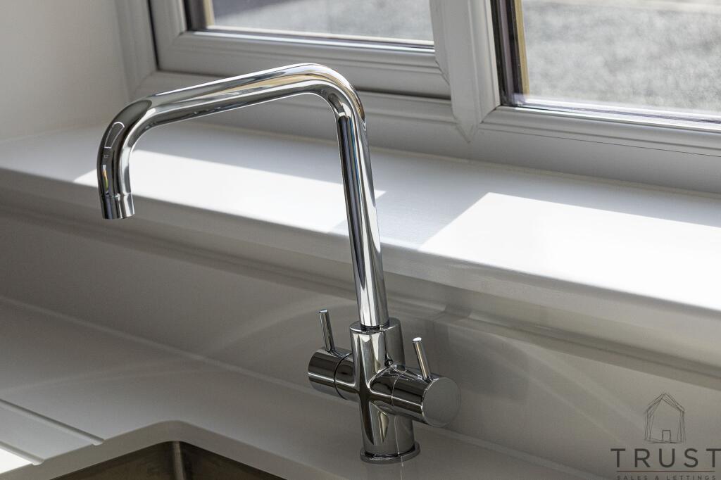 Additional image 40 of Wakefield Road, Drighlington, BD11