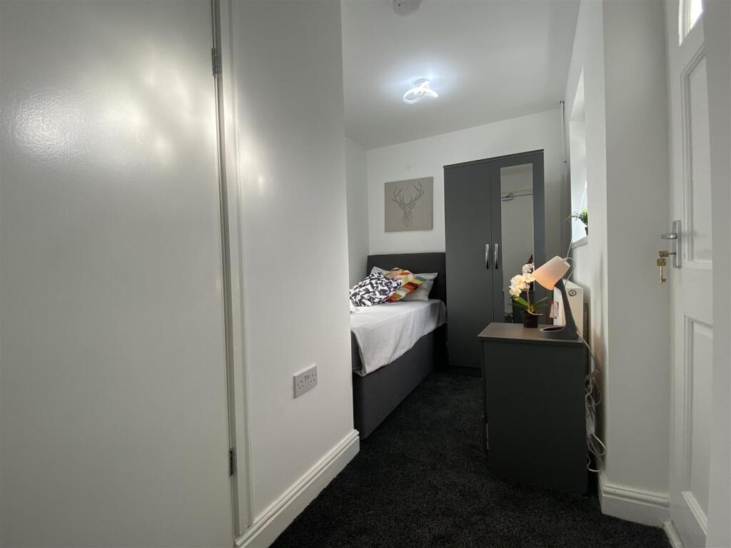 Additional image 7 of Rood End Road, Oldbury