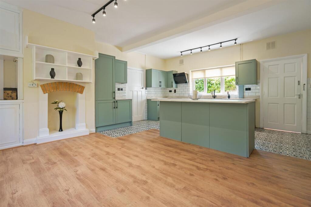 Additional image 30 of Warwick Road, Solihull