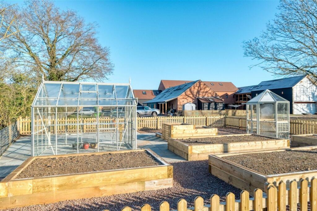 Additional image 16 of Droitwich Road, Bradley Green, B96