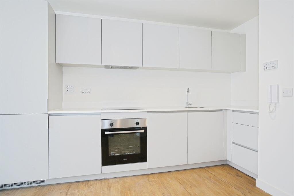 Additional image 10 of South Central, Birmingham