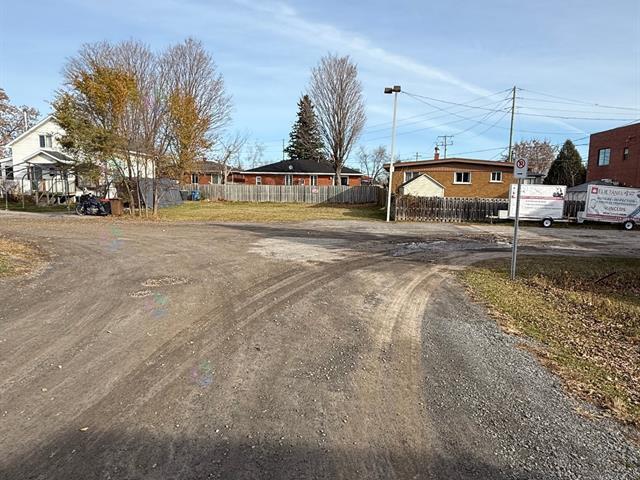 116 Boul. du Curé-Labelle|Sainte-Thérèse, Quebec J7E2W9