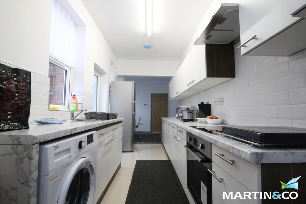 Additional image 7 of Park Road, Bearwood, B67