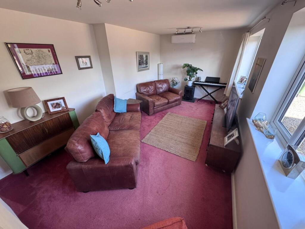 Additional image 18 of High Street, Broom