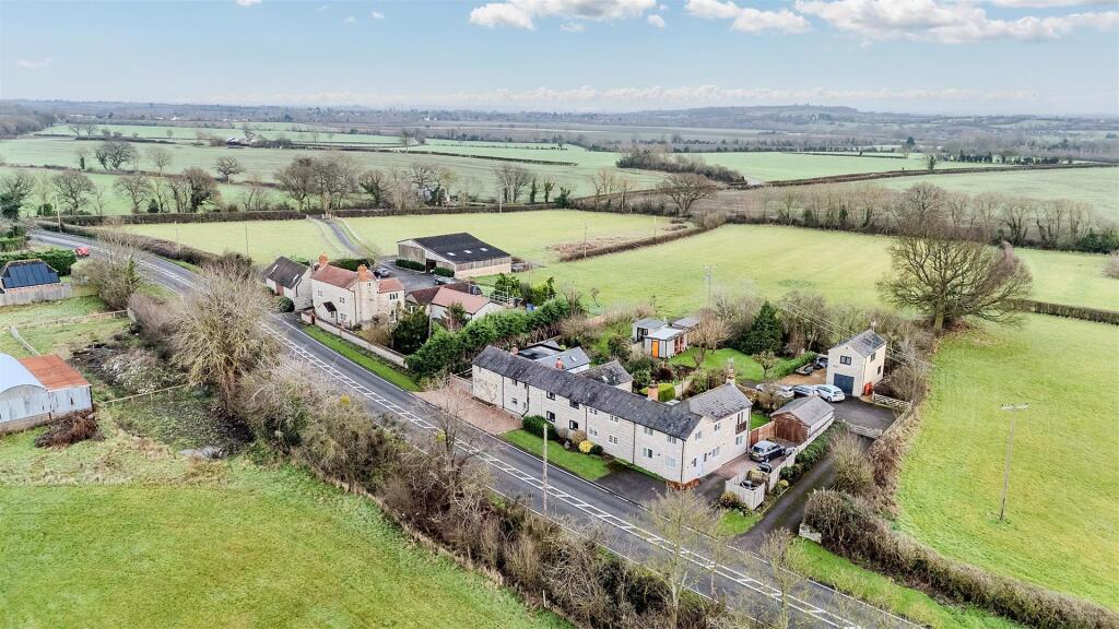 Additional image 24 of Stratford Road, Bidford-On-Avon