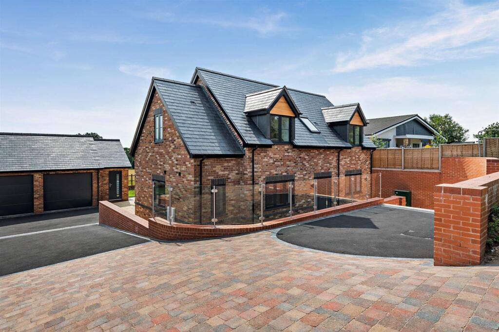 Additional image 36 of 2, Wells Cottage, Wootton Wawen, B95