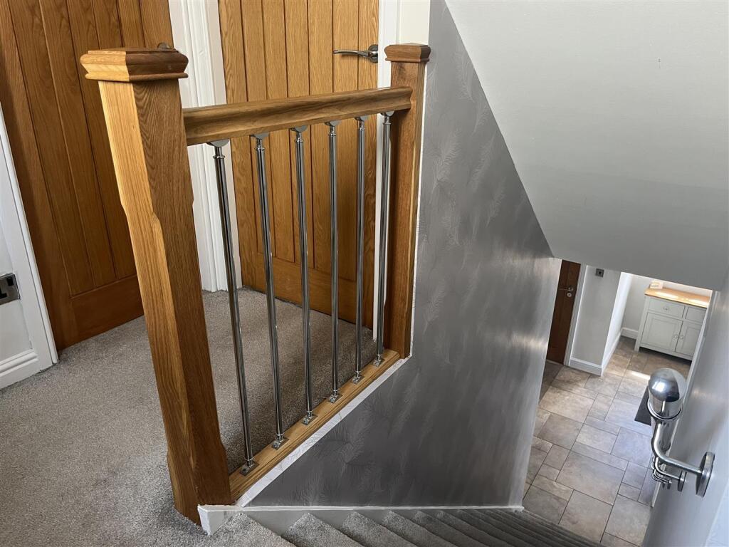 Additional image 14 of Back Lane, Thornton, Bradford