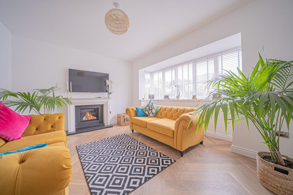 Additional image 10 of Besbury Close, Dorridge, B93