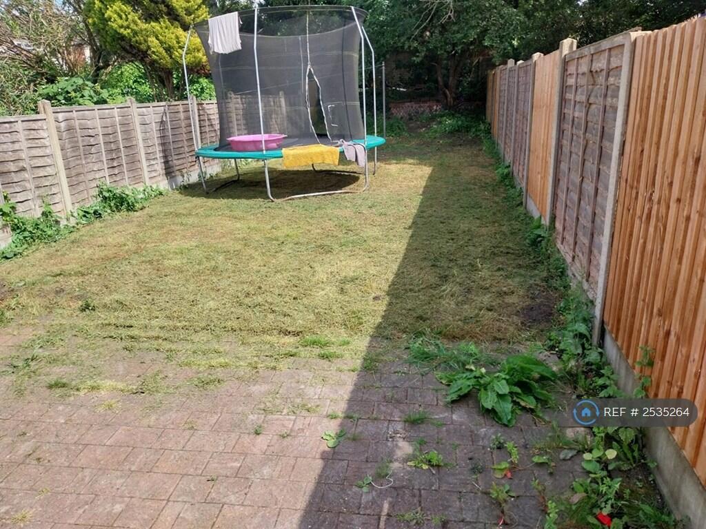 Additional image 2 of Causeway Green Road, Oldbury, B68