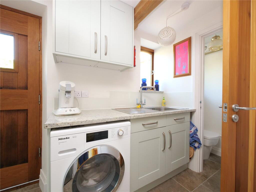 Additional image 10 of Charming Three-Bedroom Cottage in a Prime Village Location