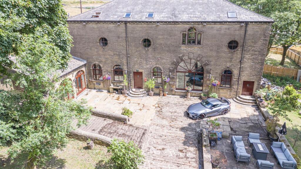 Additional image 6 of Whiteshaw Barn, Long Causeway, Denholme, BD13 4NE