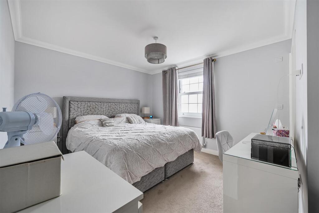 Additional image 9 of Shepherd Close, Yeovil