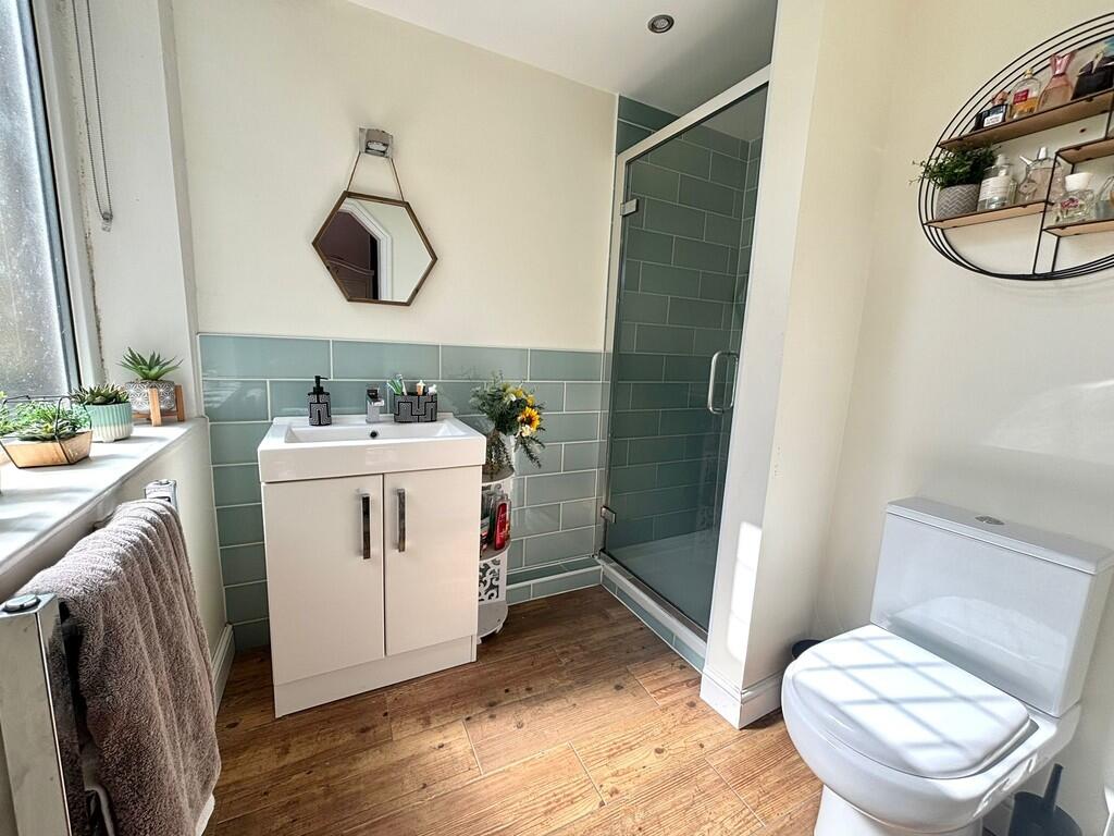 Additional image 10 of Northfield Terrace, Queensbury, Bradford