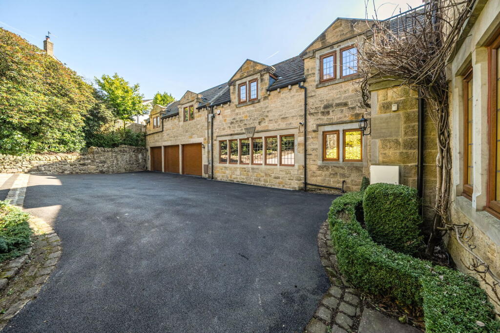 Additional image 40 of Littlebeck, Gilstead Lane, Bingley, BD16 3LN