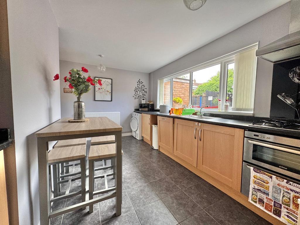 Additional image 12 of Pingle Close, West Bromwich, B71 3ET