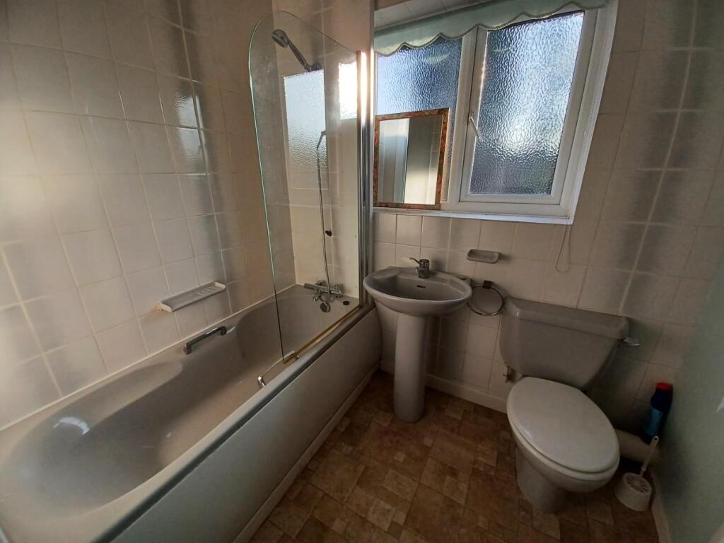 Additional image 12 of Harvington Drive, Monkspath, B90 4YN