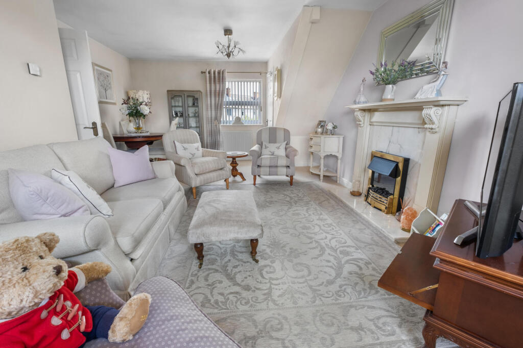 Additional image 4 of Flat 2, Hills Court, New Road, Bromsgrove. B60 2LE