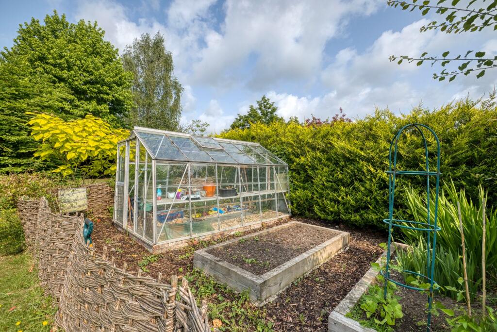 Additional image 33 of 30 Vicarage Street, Tintinhull, Yeovil, Somerset, BA22