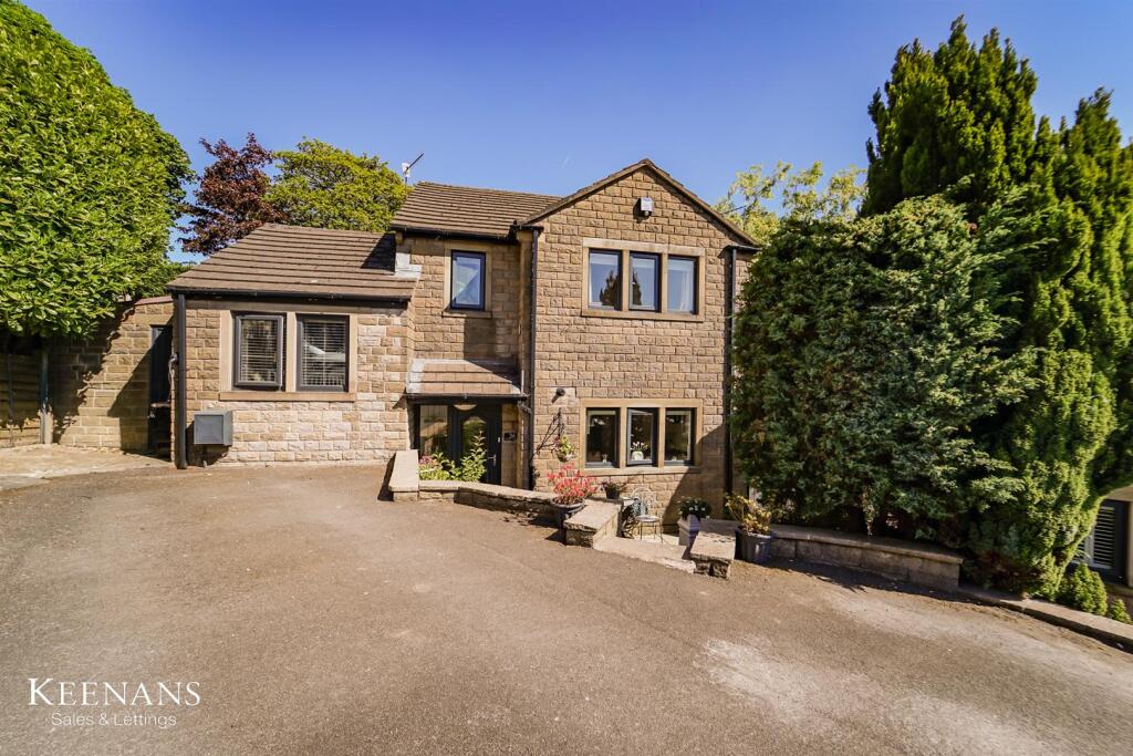 Additional image 4 of Barn Field Close, Colne