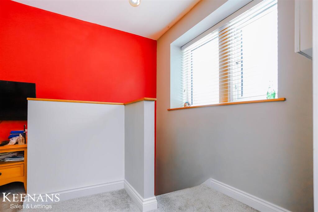 Additional image 28 of Barn Field Close, Colne