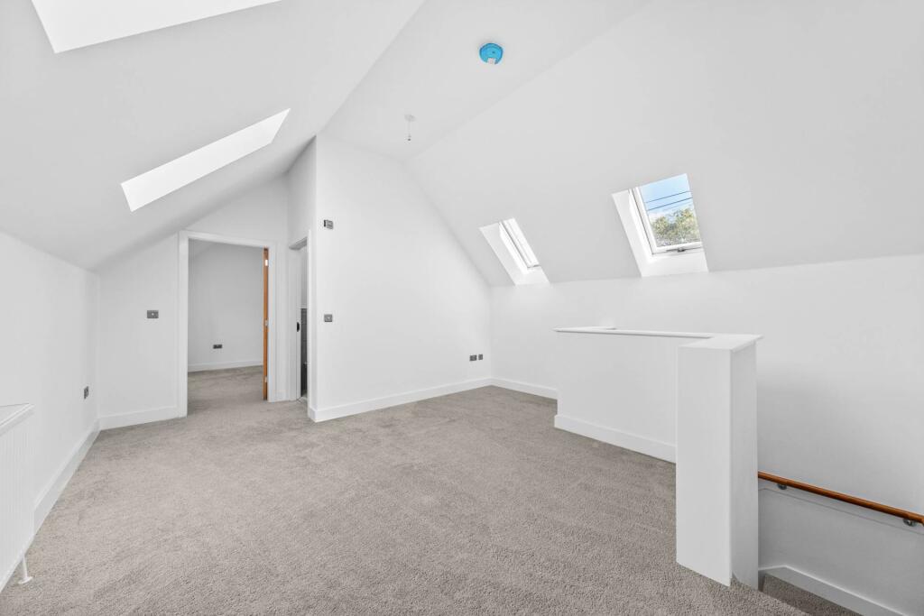 Additional image 7 of THE WHITEHALL - Dreslintone Close, Bradford