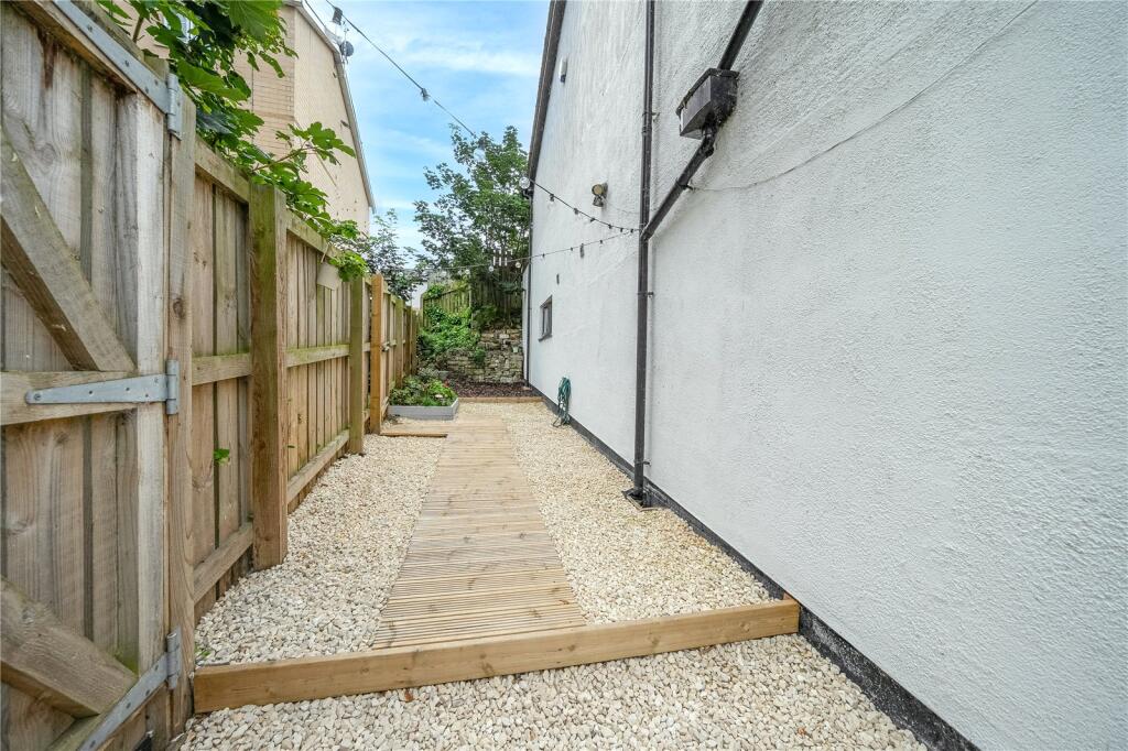 Additional image 19 of Apartment 3, Spinners Wharf, Dockfield Terrace, Shipley, West Yorkshire