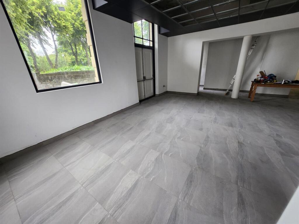 Additional image 4 of 325 High Street, West Bromwich