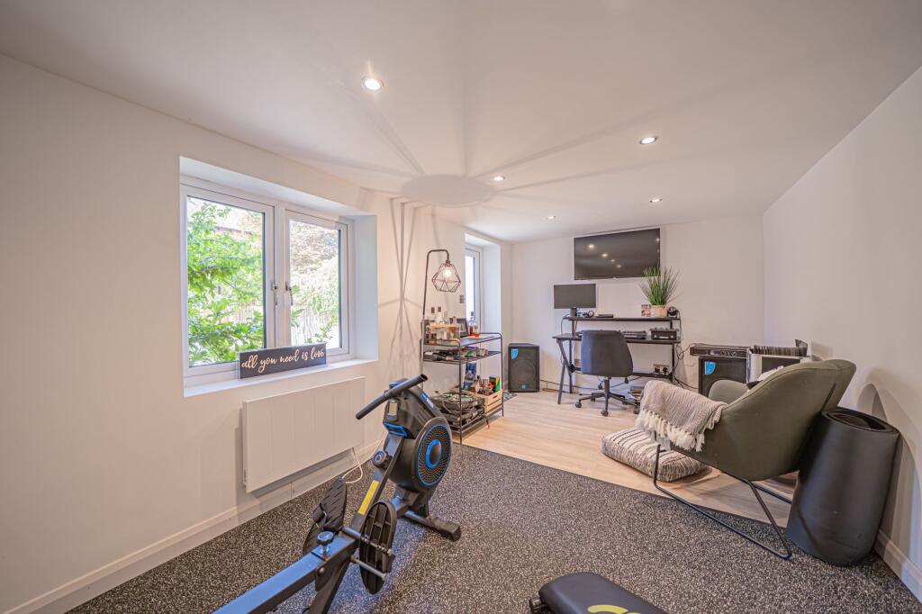 Additional image 31 of Spring Lane, Hockley Heath, B94